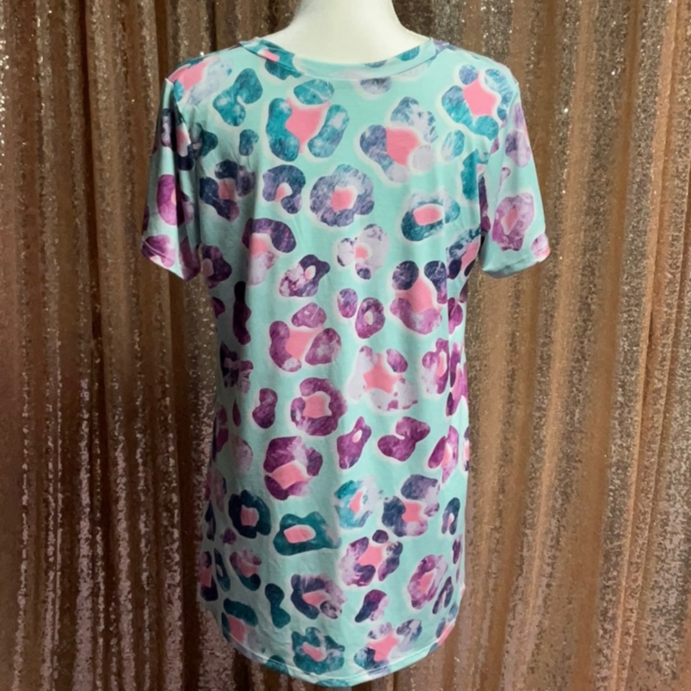 Heimish Colorful Leopard Vneck Tee - Picture 4 of 6
